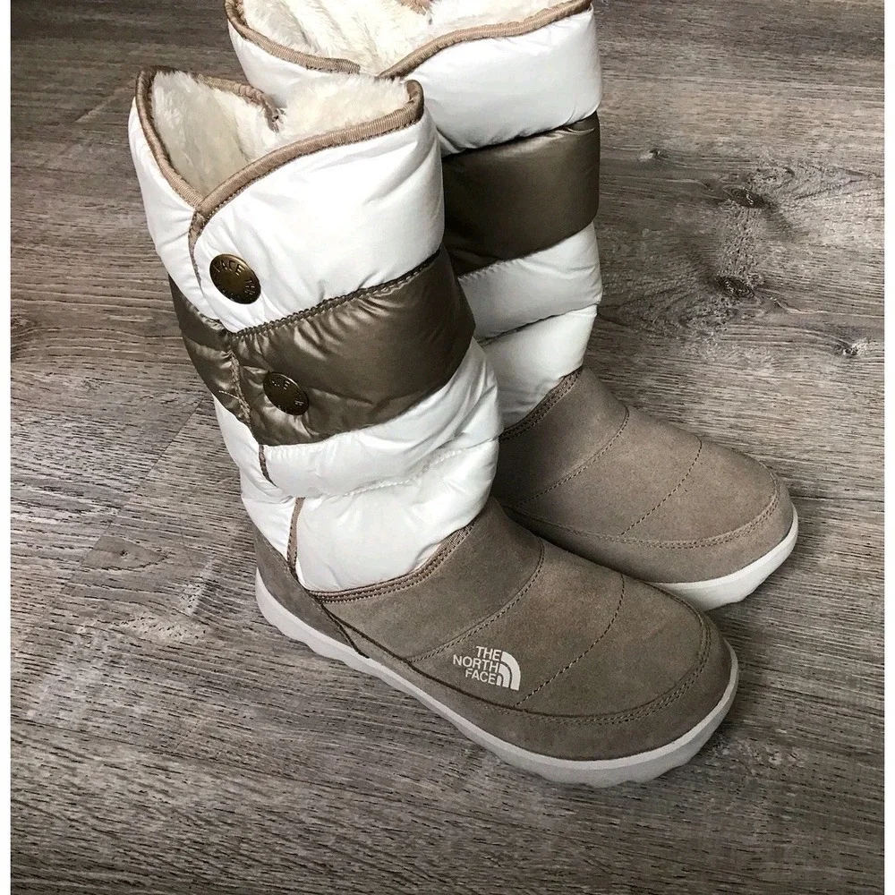 The North Face Womens Size 6 Thermoball Sopris Nuptse Puffer Fur Winter Boots